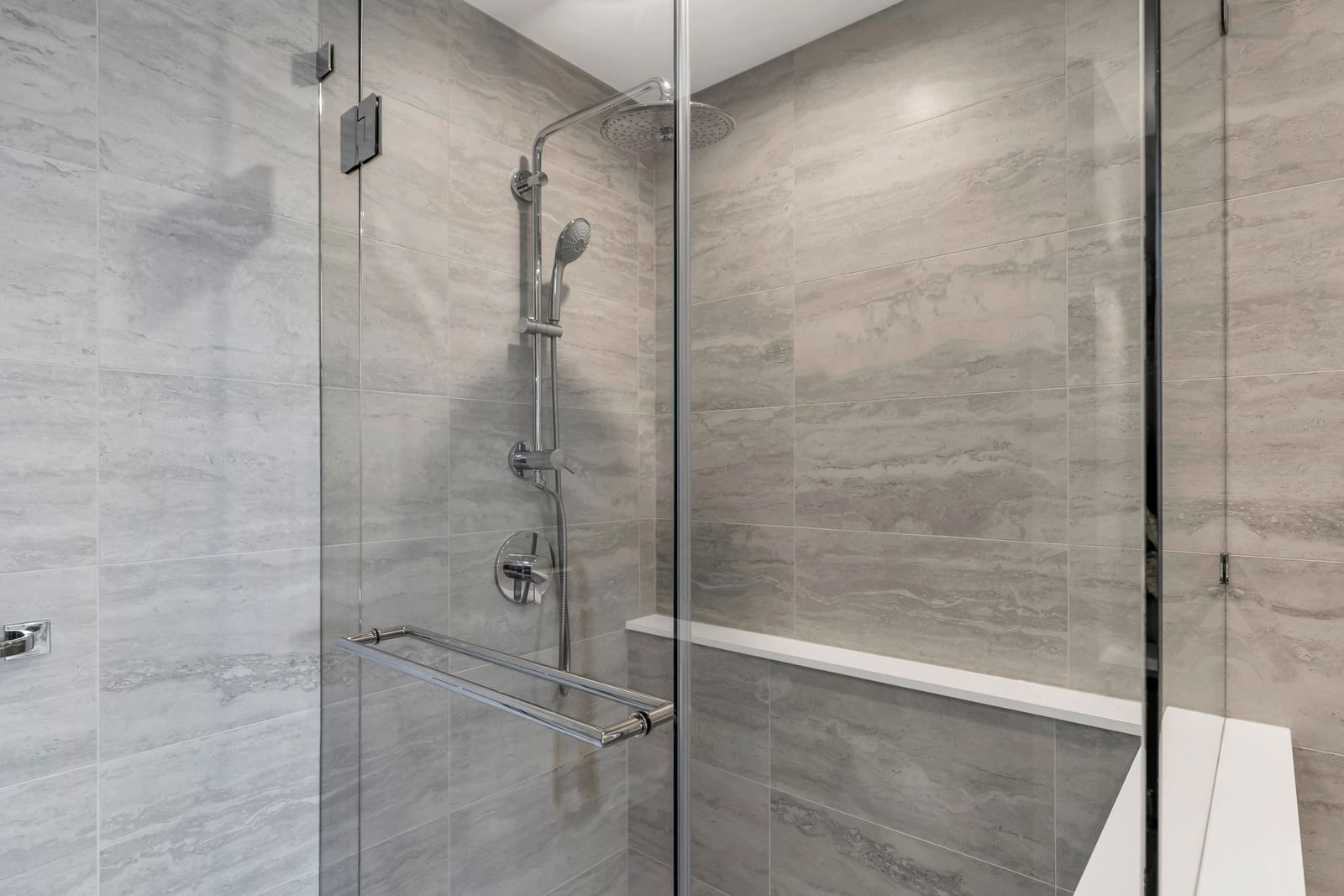Listing Image 28
