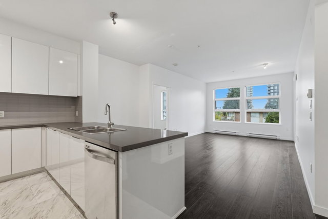 302 - 607 Cottonwood Avenue