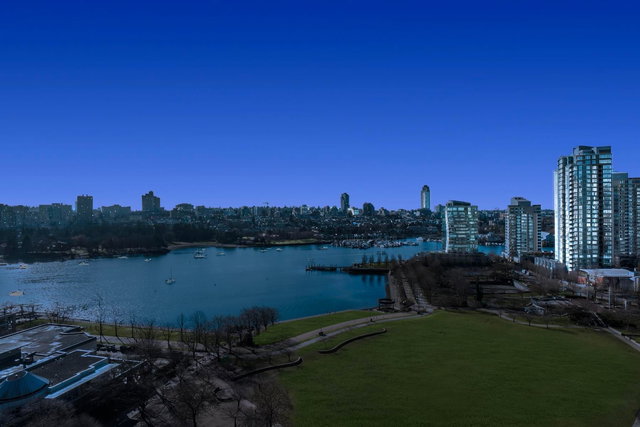 18A - 199 Drake Street