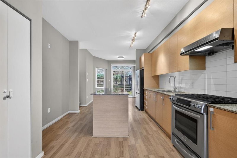 7 - 5881 Irmin Street, Burnaby, V5J 0C5 | Image 2