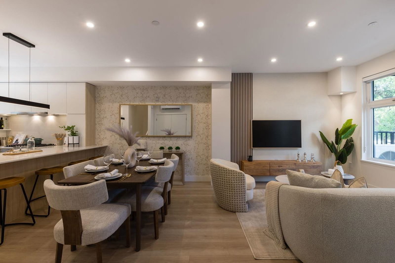 342 Mountain Highway #102, North Vancouver, British Columbia