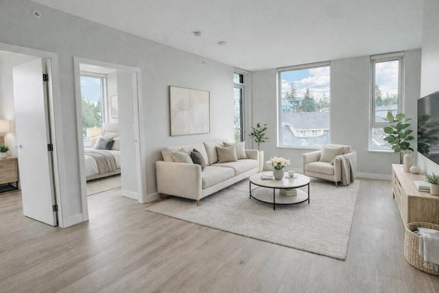 604 - 567 Emerson Street