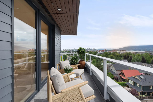 201 - 1680 Adanac Street