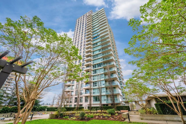 1703 - 2232 Douglas Road