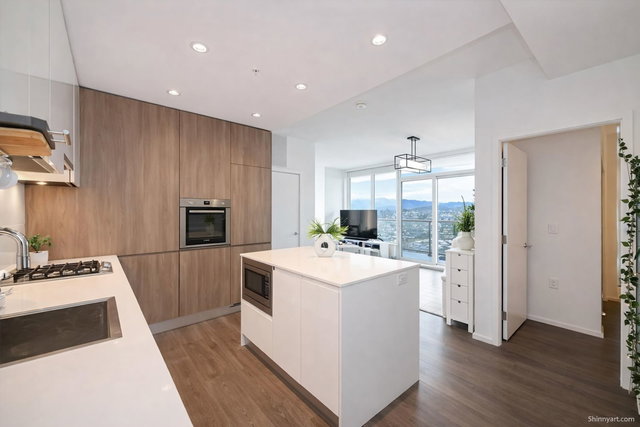 1911 - 4650 Brentwood Boulevard