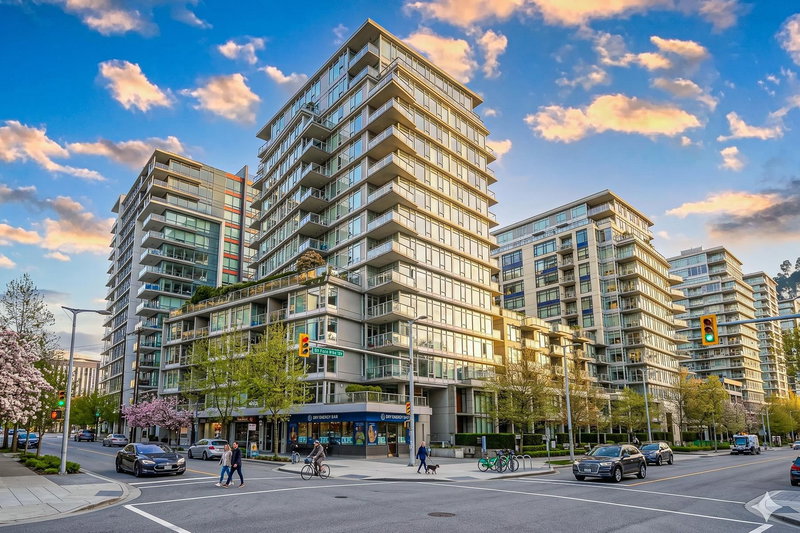 108 1st Avenue W #707, Vancouver, British Columbia