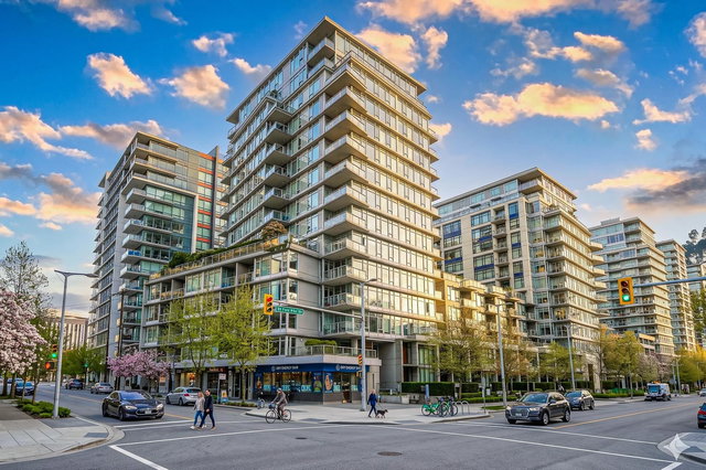 707 - 108 1st Avenue W