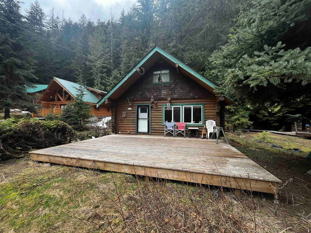 A23 - 14581 Alpine Boulevard