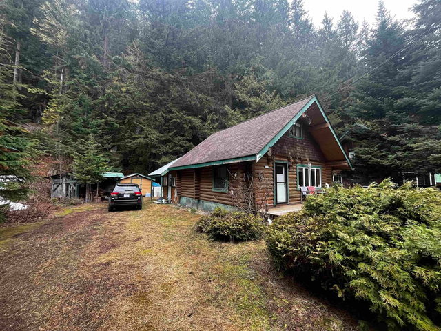 A23 - 14581 Alpine Boulevard