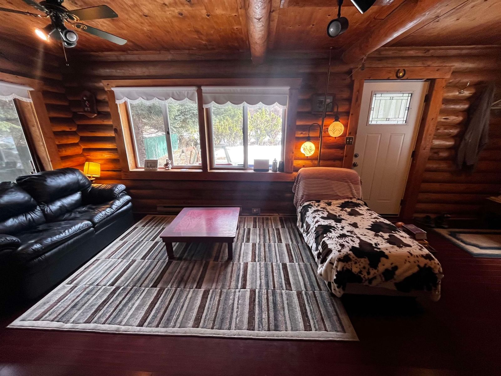 Listing Image 8
