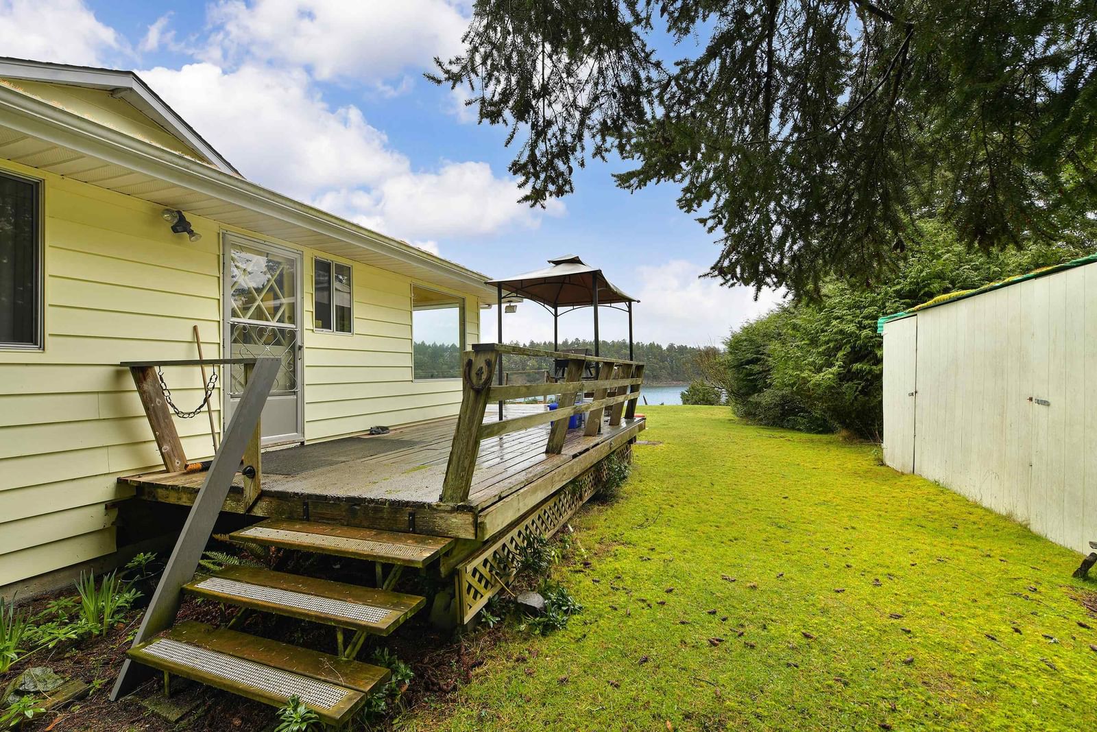 Listing Image 11