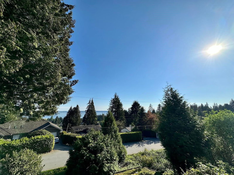 1215 Nepal Crescent, West Vancouver, British Columbia