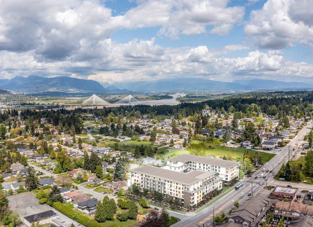 E112 - 10829 140 Street