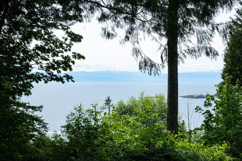 8127 Redrooffs Road, Halfmoon Bay, British Columbia