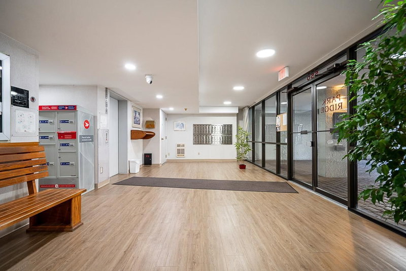 504 - 550 Eighth Street, New Westminster, V3M 3R9 | Image 2