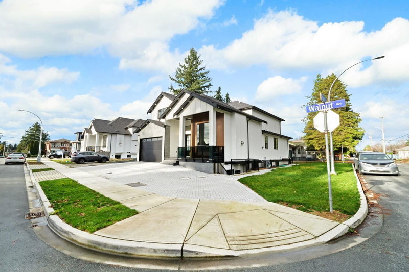 33995 Walnut Avenue, Abbotsford, British Columbia