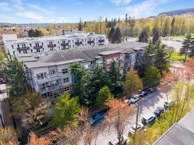 403 - 2488 Kelly Avenue