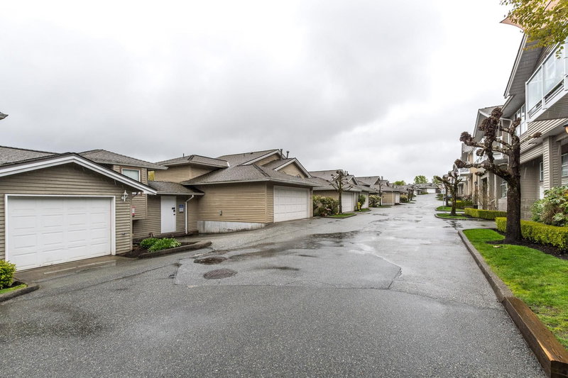 1143 O'flaherty Gate, Port Coquitlam, V3C 6H2 | Image 2