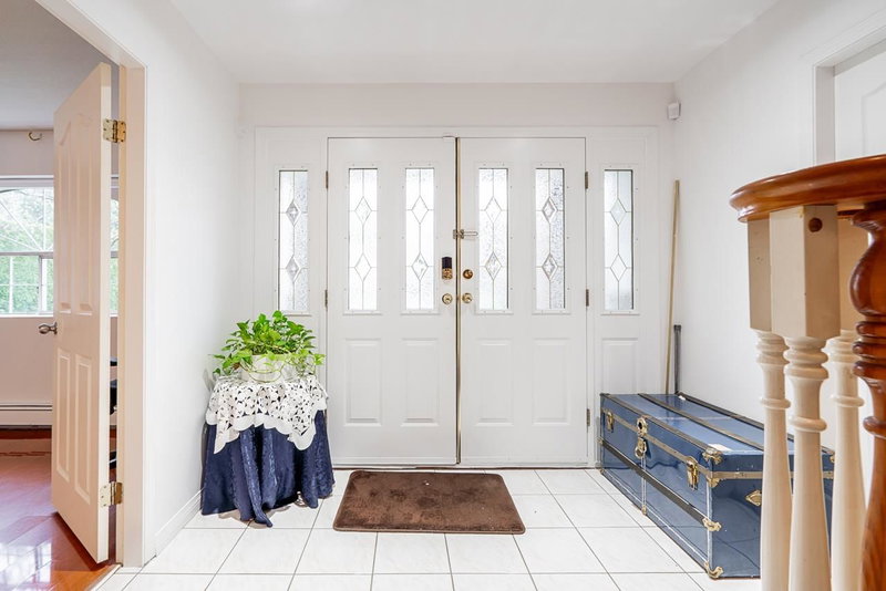 13798 92 Avenue, Surrey, V3V 1J2 | Image 2