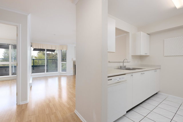 401 - 3590 26th Avenue W