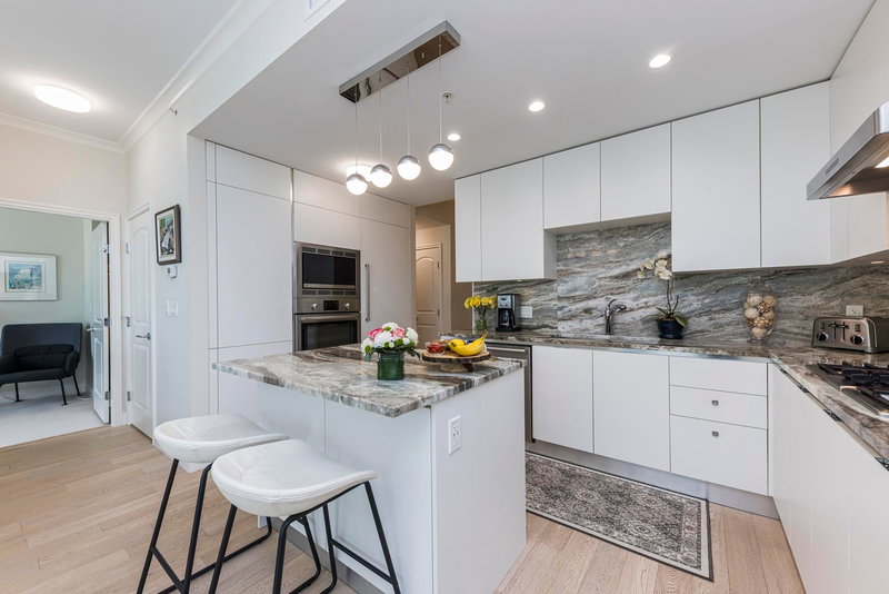 303 - 185 Victory Ship Way, North Vancouver, V7L 0G2 | Image 3