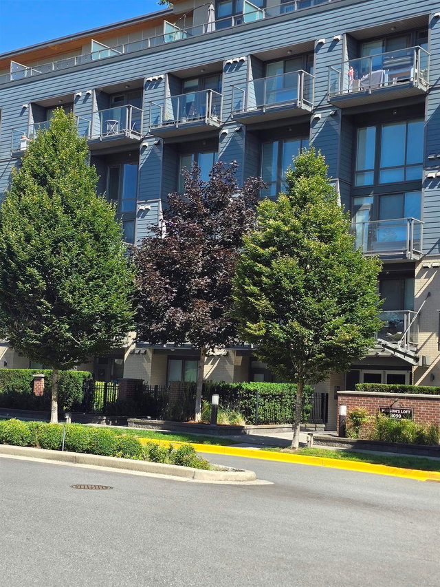 204 - 3090 Gladwin Road