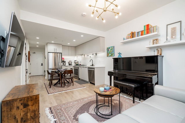 112 - 3038 St. George Street