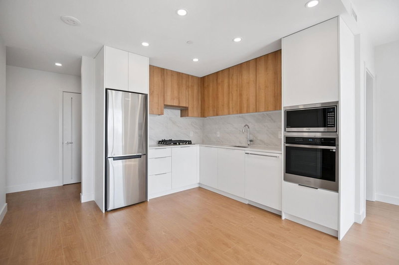 2802 - 13387 Old Yale Road, Surrey, V3T 0V6 | Image 2