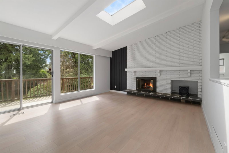 1177 15th Street, North Vancouver, V7J 1K6 | Image 3