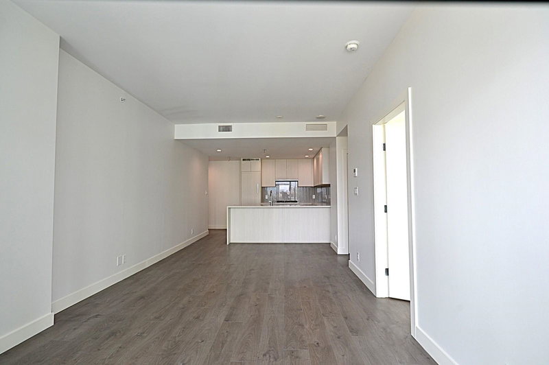 1001 - 5051 Imperial Street, Burnaby, V5J 0J3 | Image 3