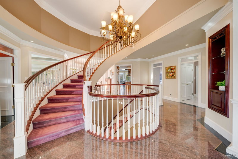 15783 Collingwood Crescent, Surrey, V3Z 0J3 | Image 2