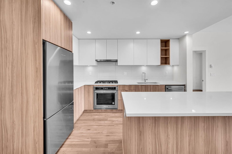 321 - 750 Dogwood Street, Coquitlam, V3J 0K6 | Image 3