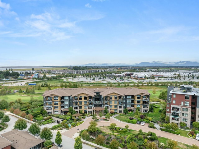 408 - 4977 Springs Boulevard