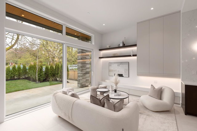 1 - 3617 12th Avenue W