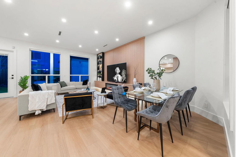 11648 94a Avenue, Delta, V4C 3S3 | Image 2