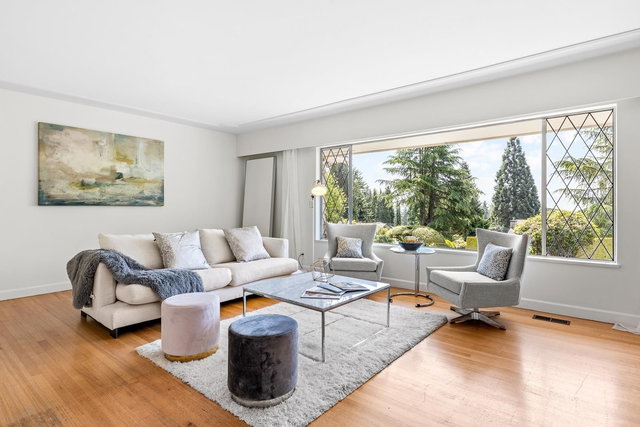 1211 Chartwell Drive