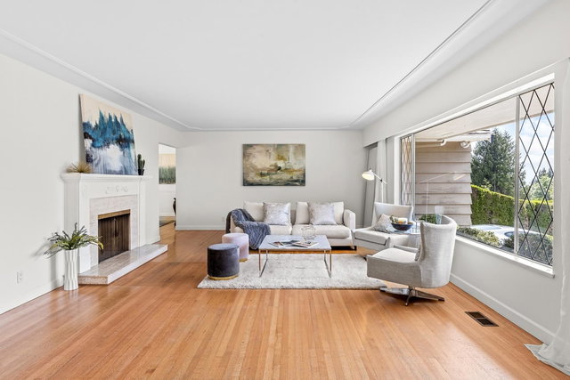 1211 Chartwell Drive