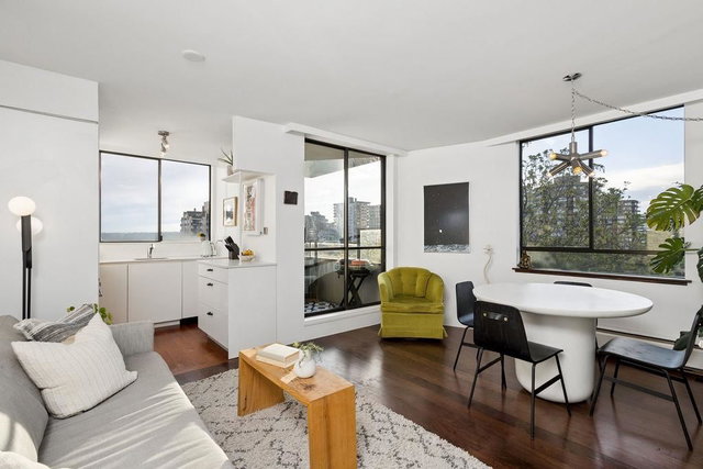 902 - 1108 Nicola Street