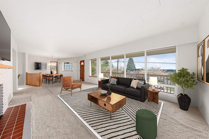 234 Rondoval Crescent, North Vancouver, V7N 2W7 | Image 2