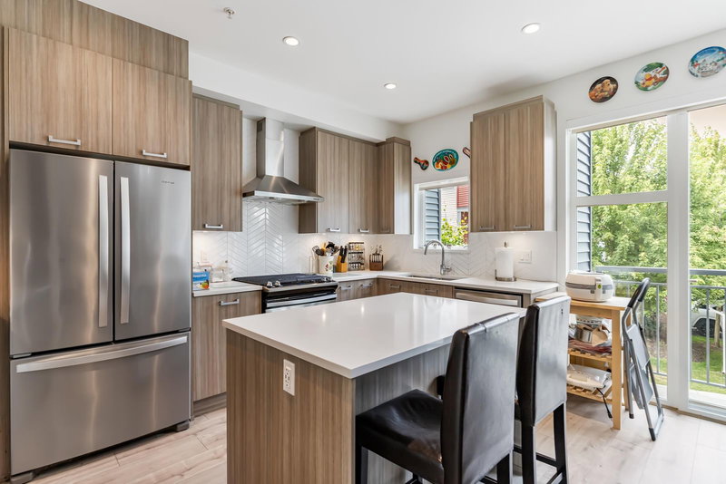 21 - 24076 112 Avenue, Maple Ridge, V2W 0K2 | Image 2