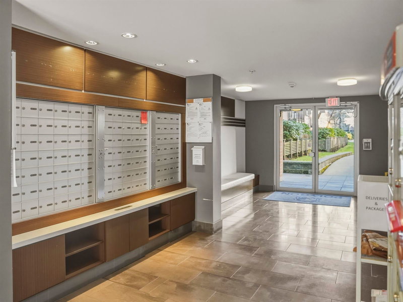 110 - 9399 Tomicki Avenue, Richmond, V6X 0H6 | Image 2