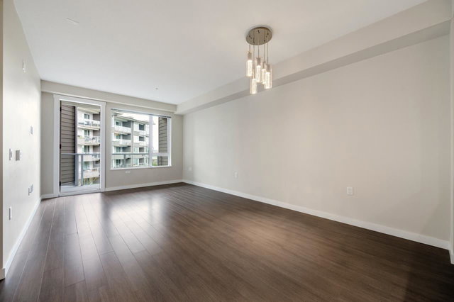 303 - 255 1st Street W