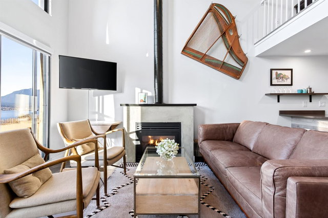 805 - 22 Cordova Street E