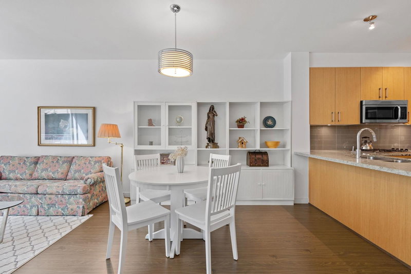 227 - 119 22nd Street, North Vancouver, V7M 0B4 | Image 2