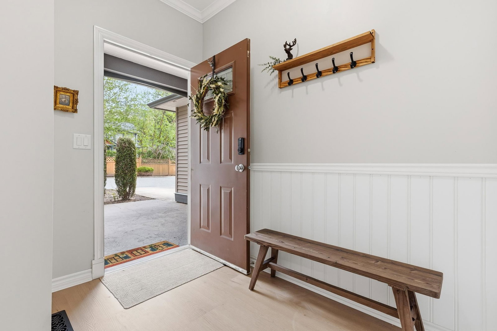 Listing Image 6