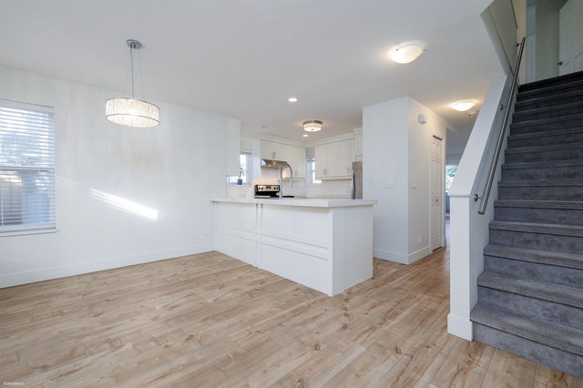 140 Shoreline Circle