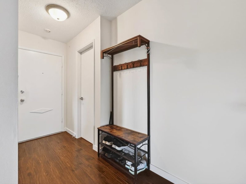 211 - 6340 Buswell Street