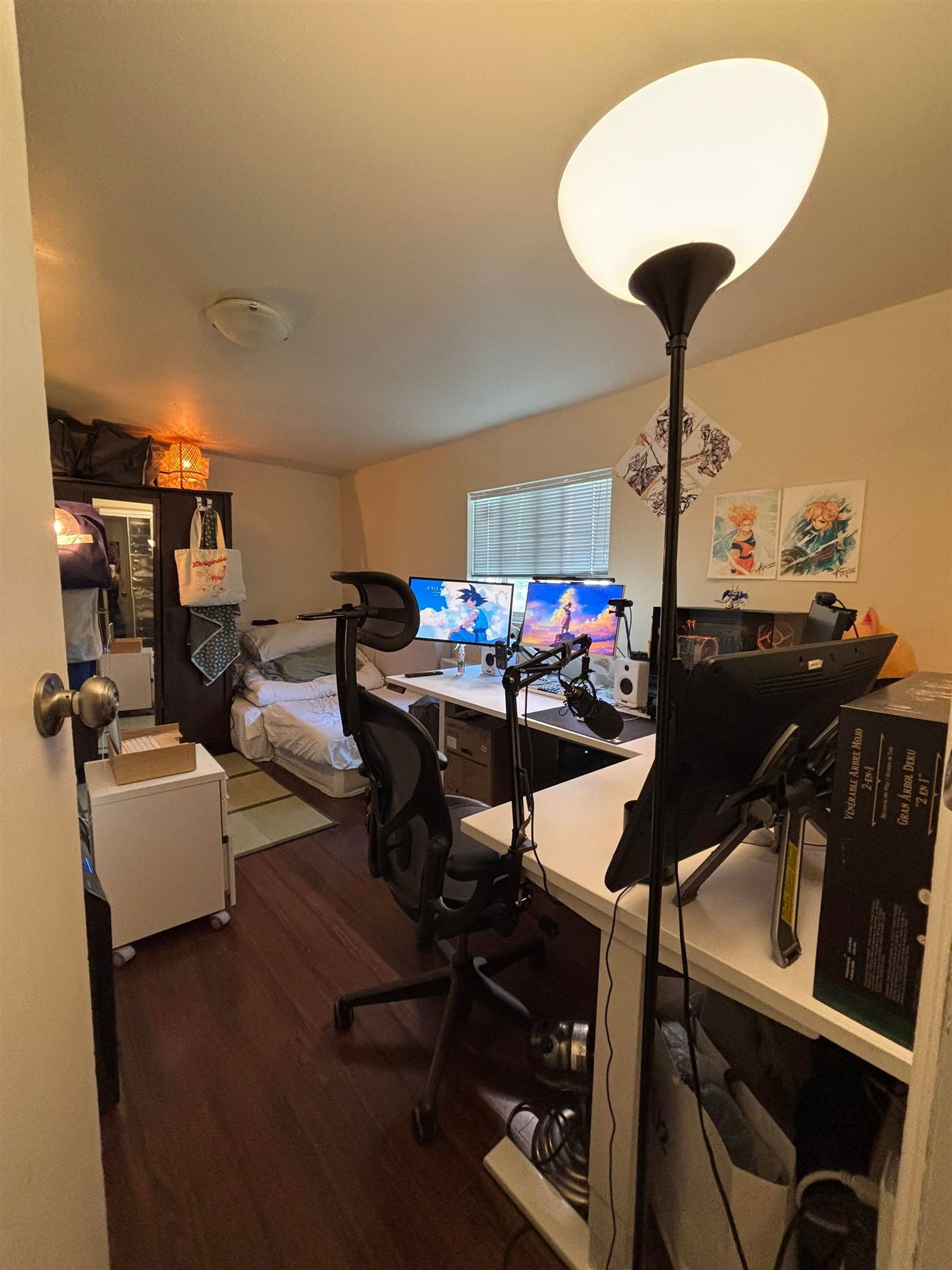 Listing Image 12