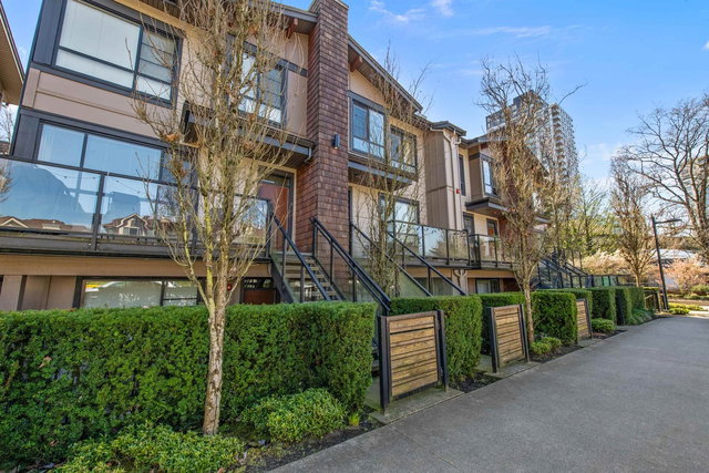 1 - 3728 Thurston Street