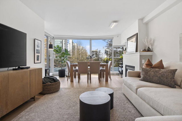 305 - 560 Cardero Street